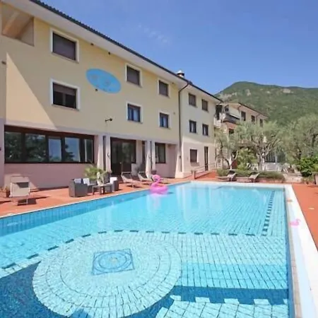 Blu Garda Hotel 3*