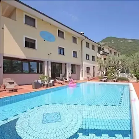Blu Garda Ξενοδοχείο 3*