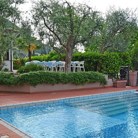 Blu Garda Hotel 3*